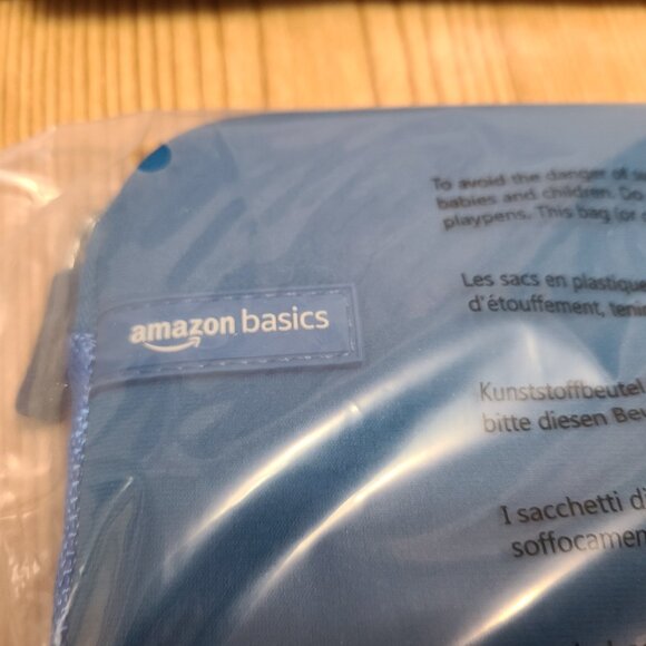 Amazon Basics Blue Laptop Sleeve 11.6in (NEW) - Picture 2 of 3